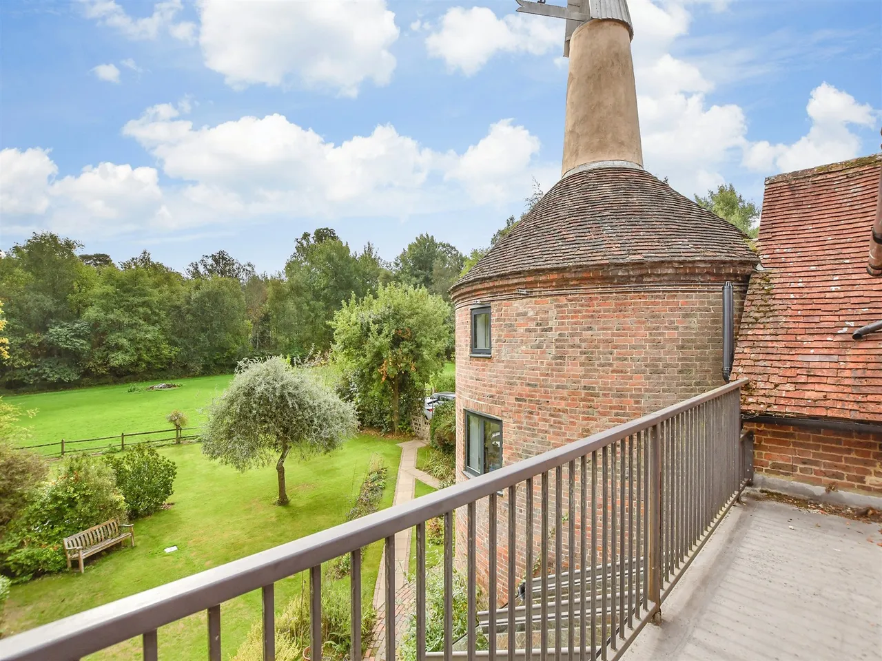 Slade Oast, The Slade, TN3, photo 2