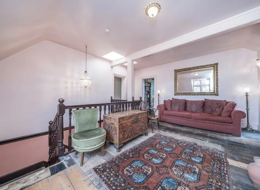 St. Johns Road, East Molesey, KT8, photo 5