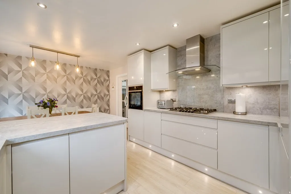 Lumb Hall Way, Drighlington BD11 1LL, photo 6