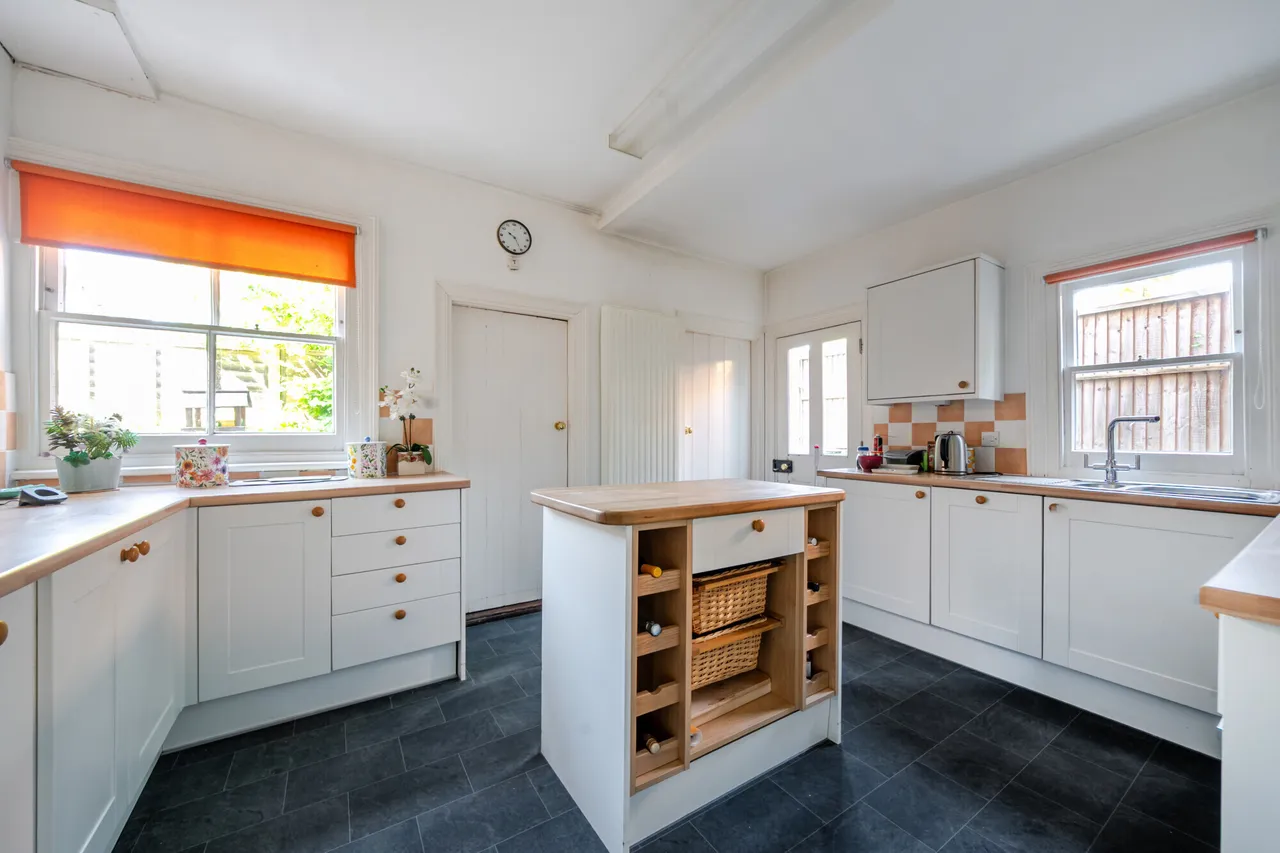 Cargate Avenue, Aldershot, GU11, photo 5