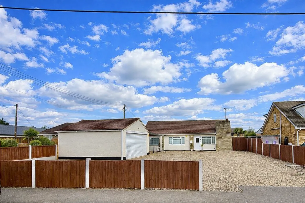 West Avenue, Mayland, CM3, photo 30