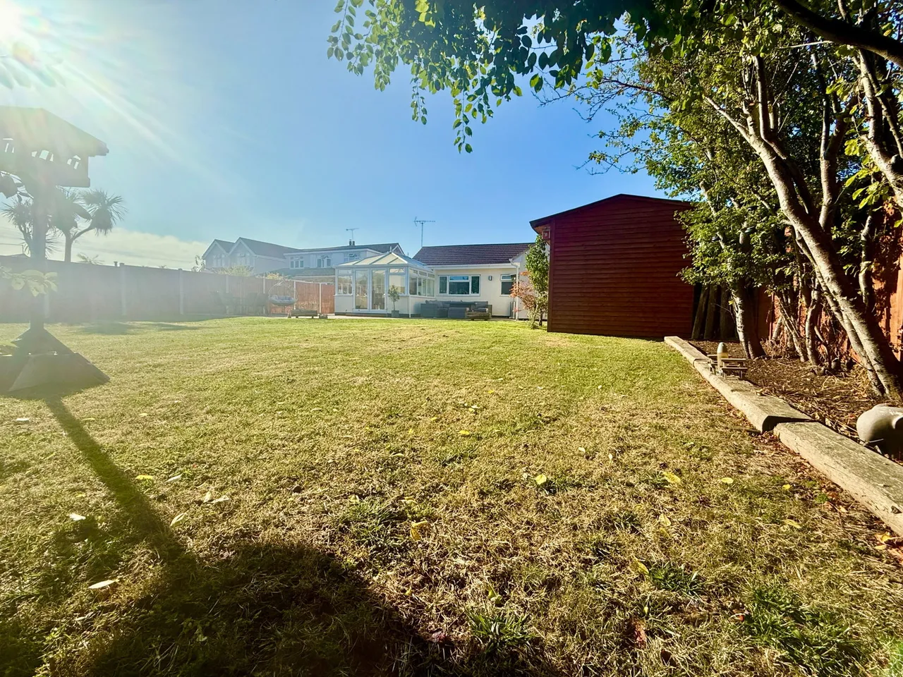 West Avenue, Mayland, CM3, photo 24