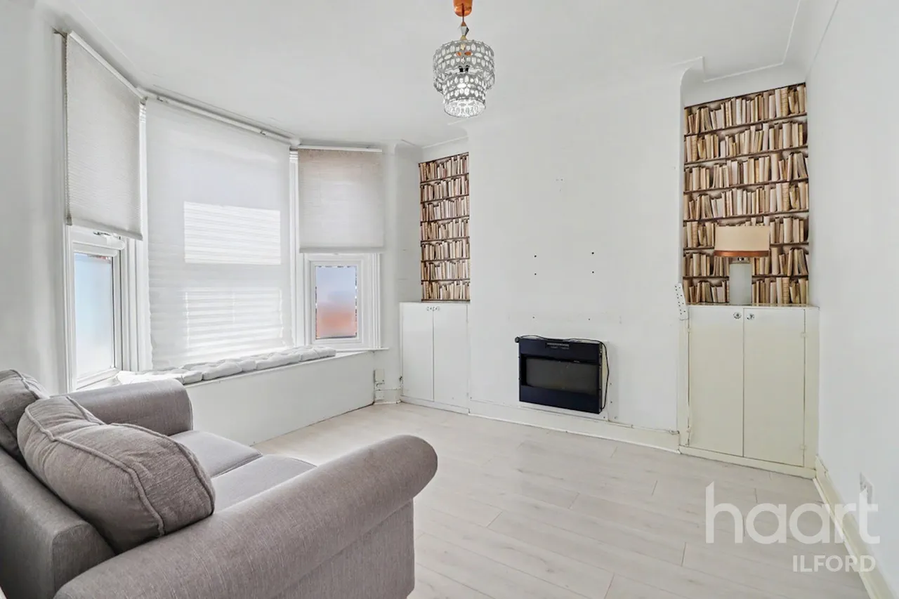 Kingston Road, Ilford, IG1, photo 2