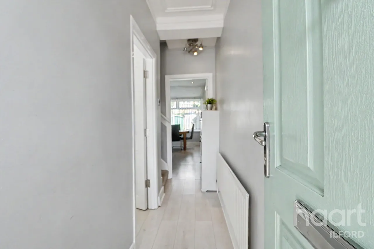 Kingston Road, Ilford, IG1, photo 5
