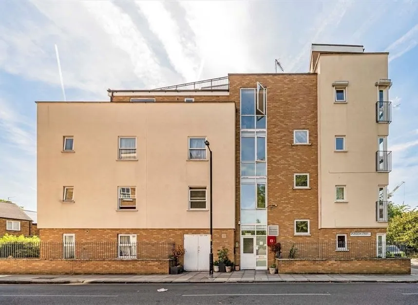 2 bed flat for sale, Deverell Street, London Bridge, SE1