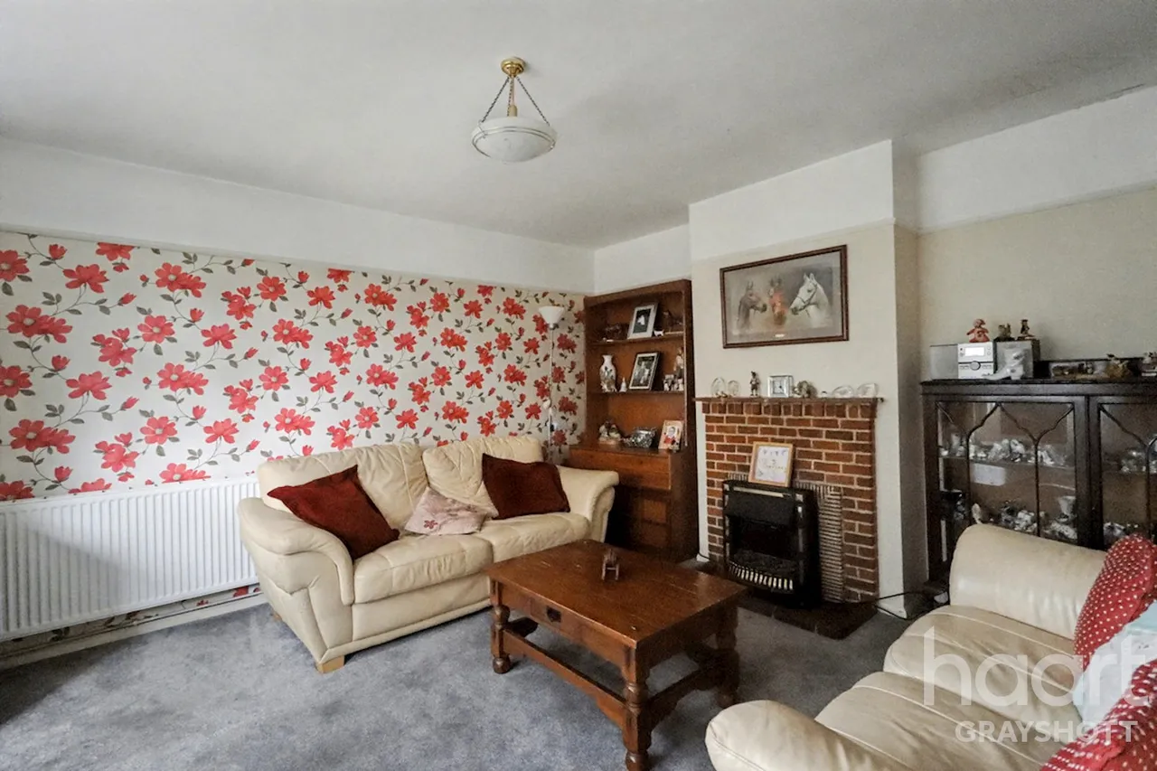 Tyndalls, Hindhead, GU26, photo 10