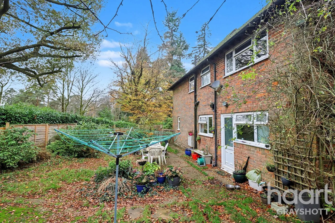 Tyndalls, Hindhead, GU26, photo 11