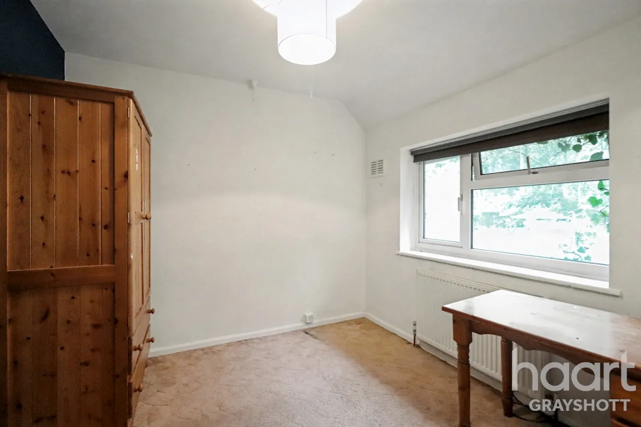 Tyndalls, Hindhead, GU26, photo 8