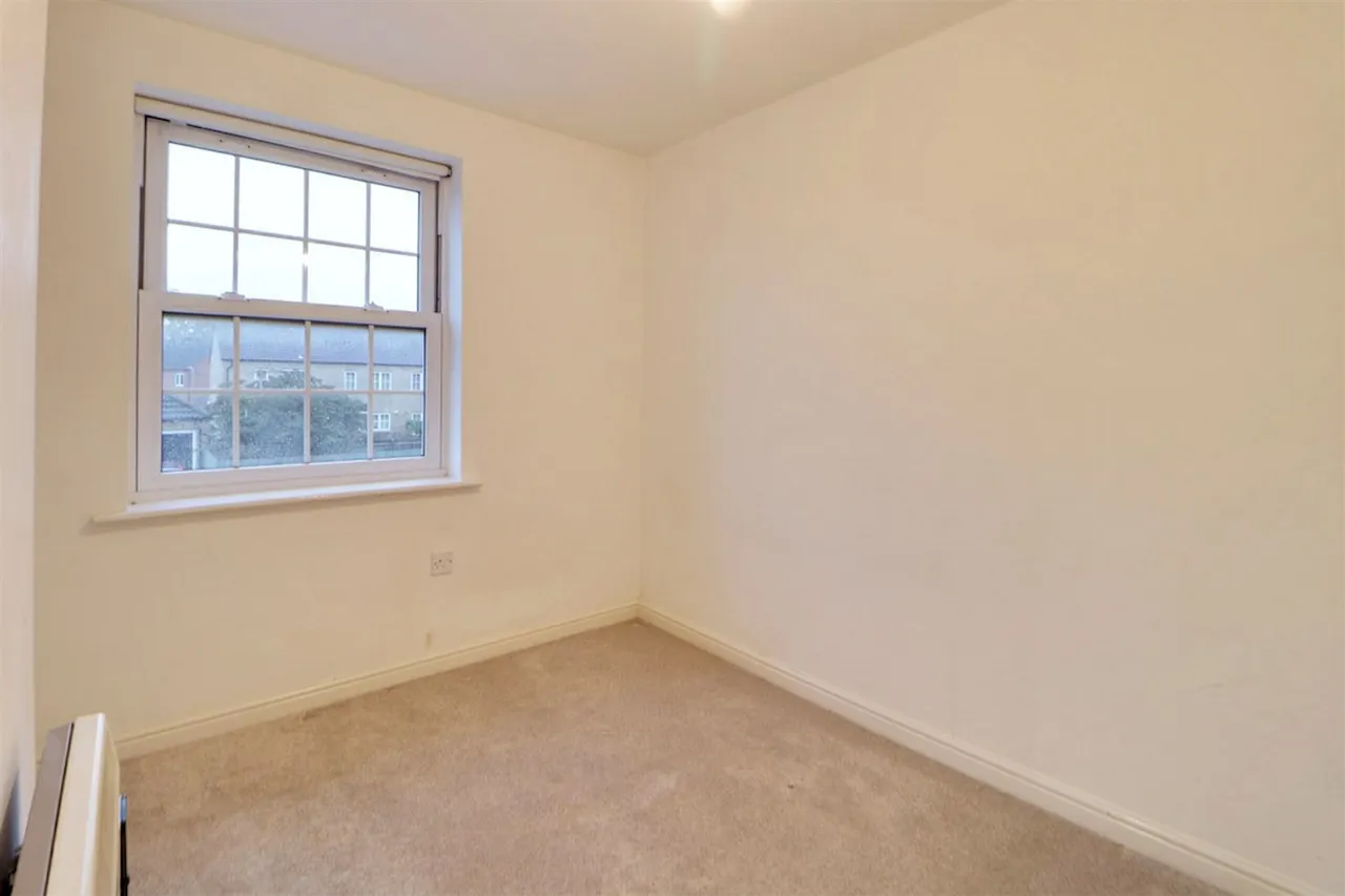 Kings Avenue, Ely, CB7, photo 9