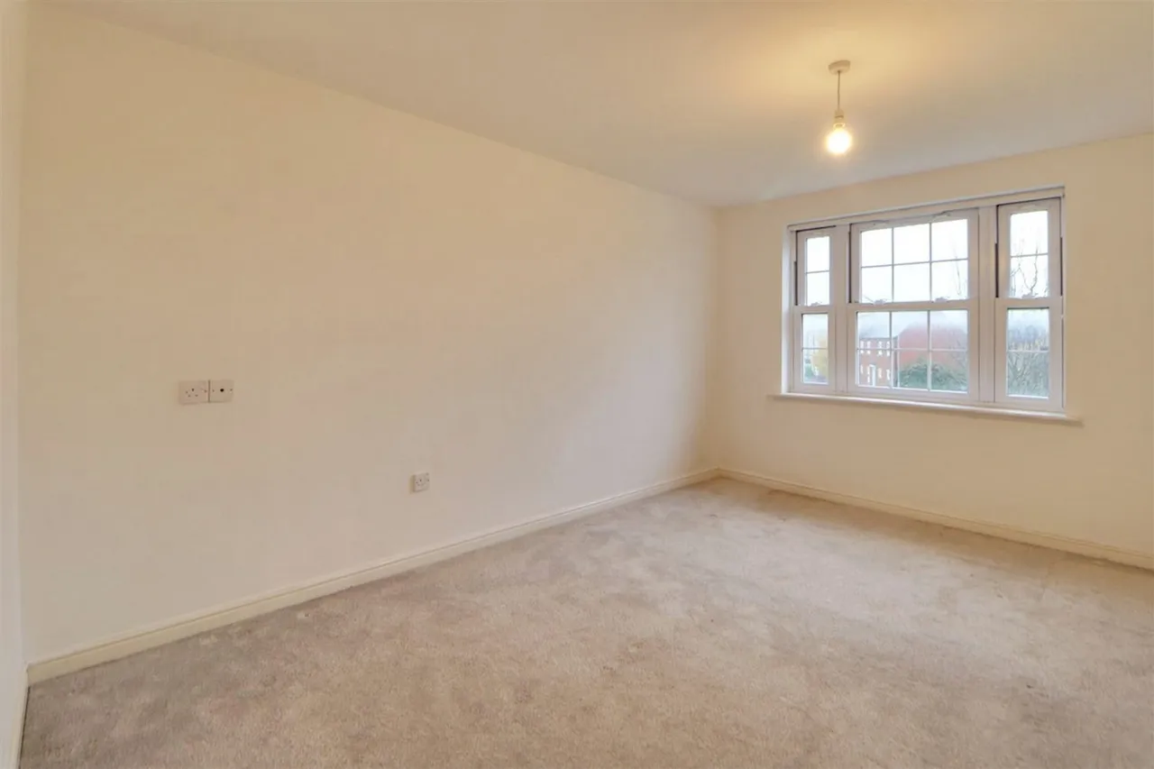 Kings Avenue, Ely, CB7, photo 5