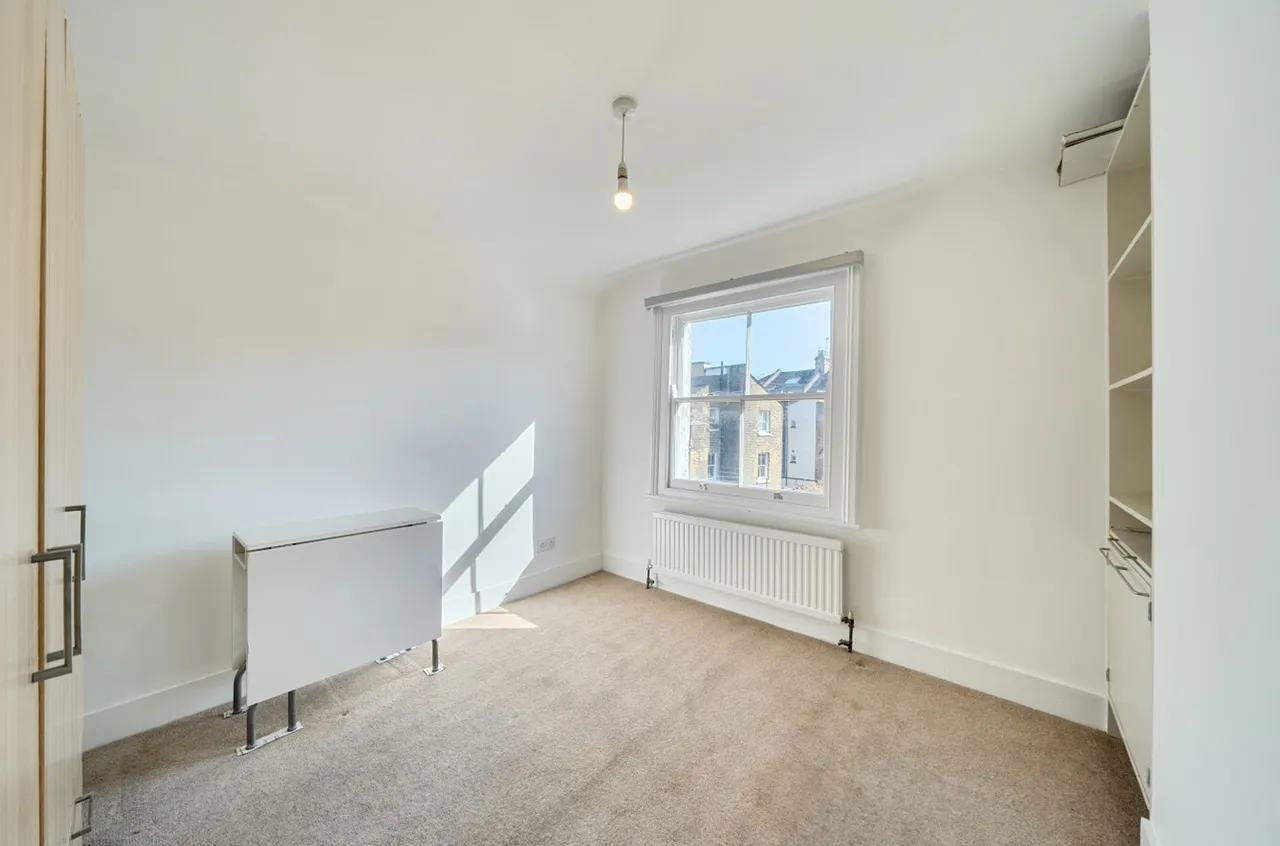 Flat B, 24 Heyford Avenue, London, London, SW8 1ED, photo 10