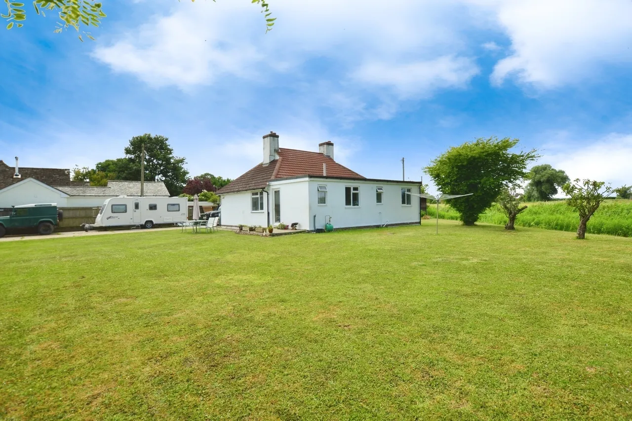 3 bed house for sale — Snargate, Romney Marsh, TN29