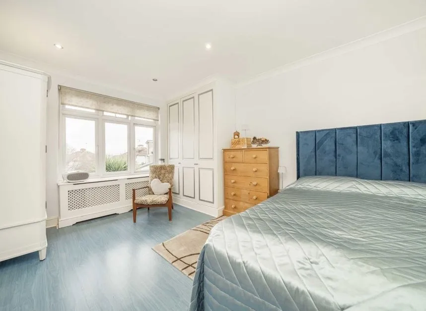 Clarendon Gardens, Wembley, HA9, photo 6