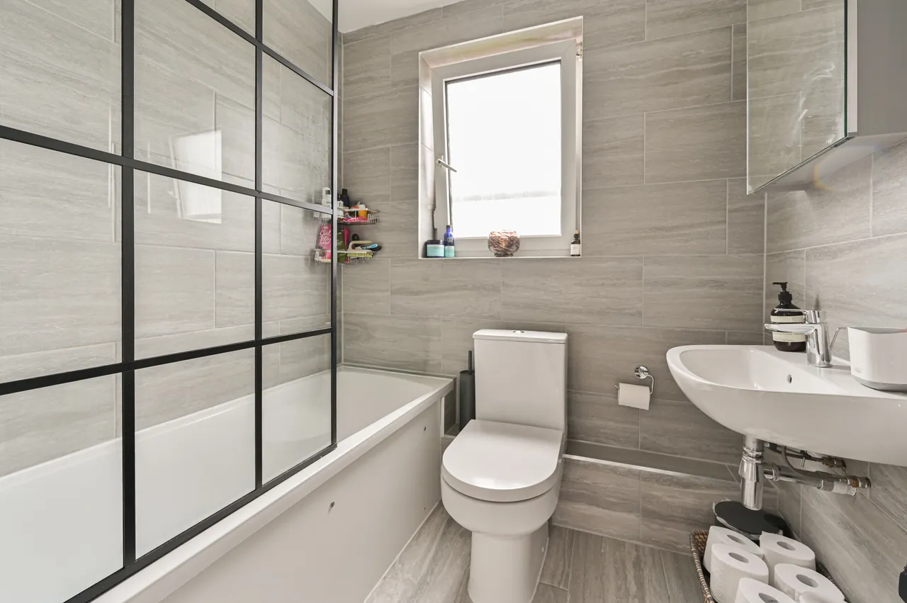 Flat 32, Mainwaring Court, Armfield Crescent, Mitcham, photo 11