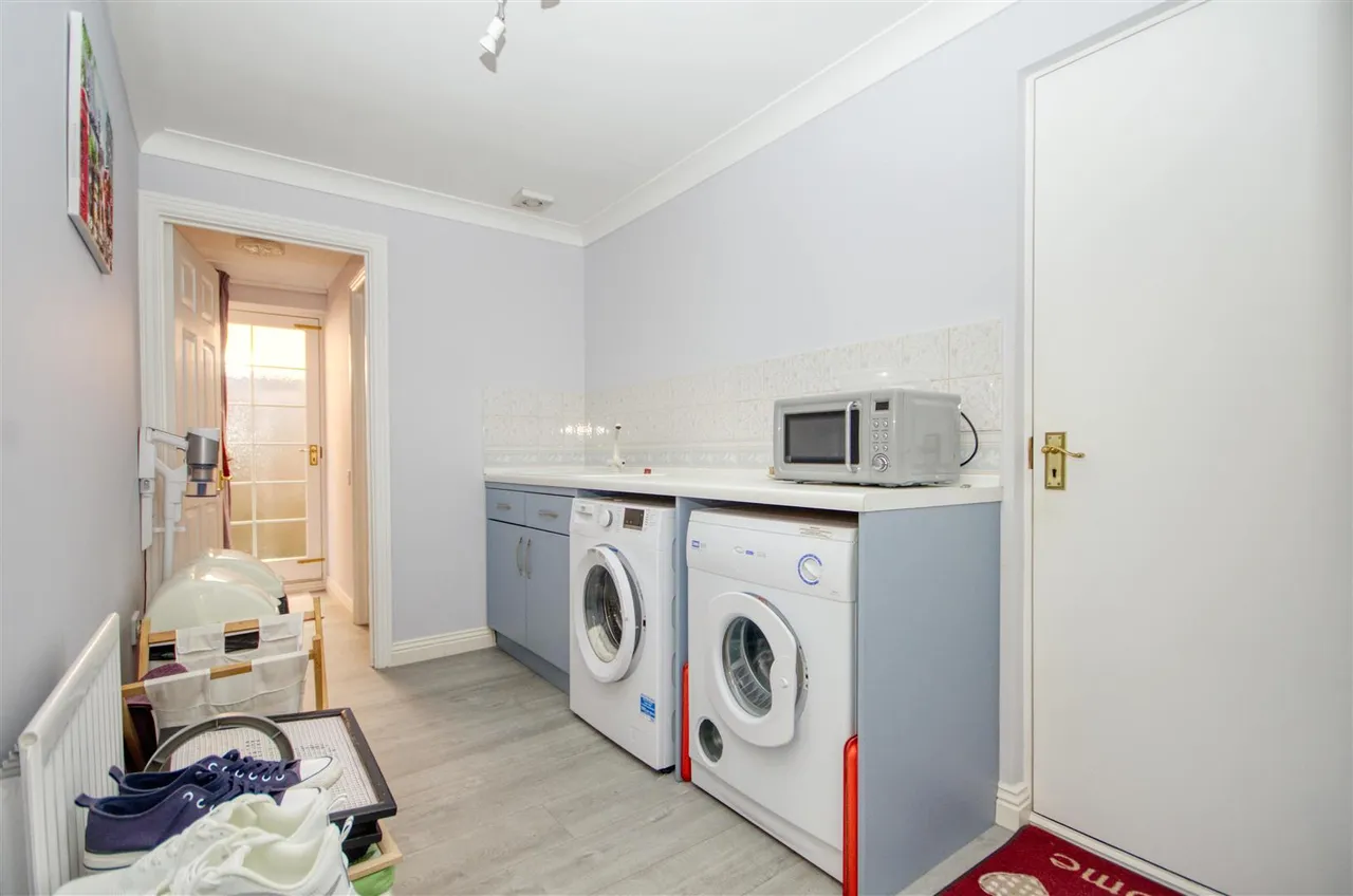 Lime Gardens, West End, Southampton, SO30 3RG, photo 6