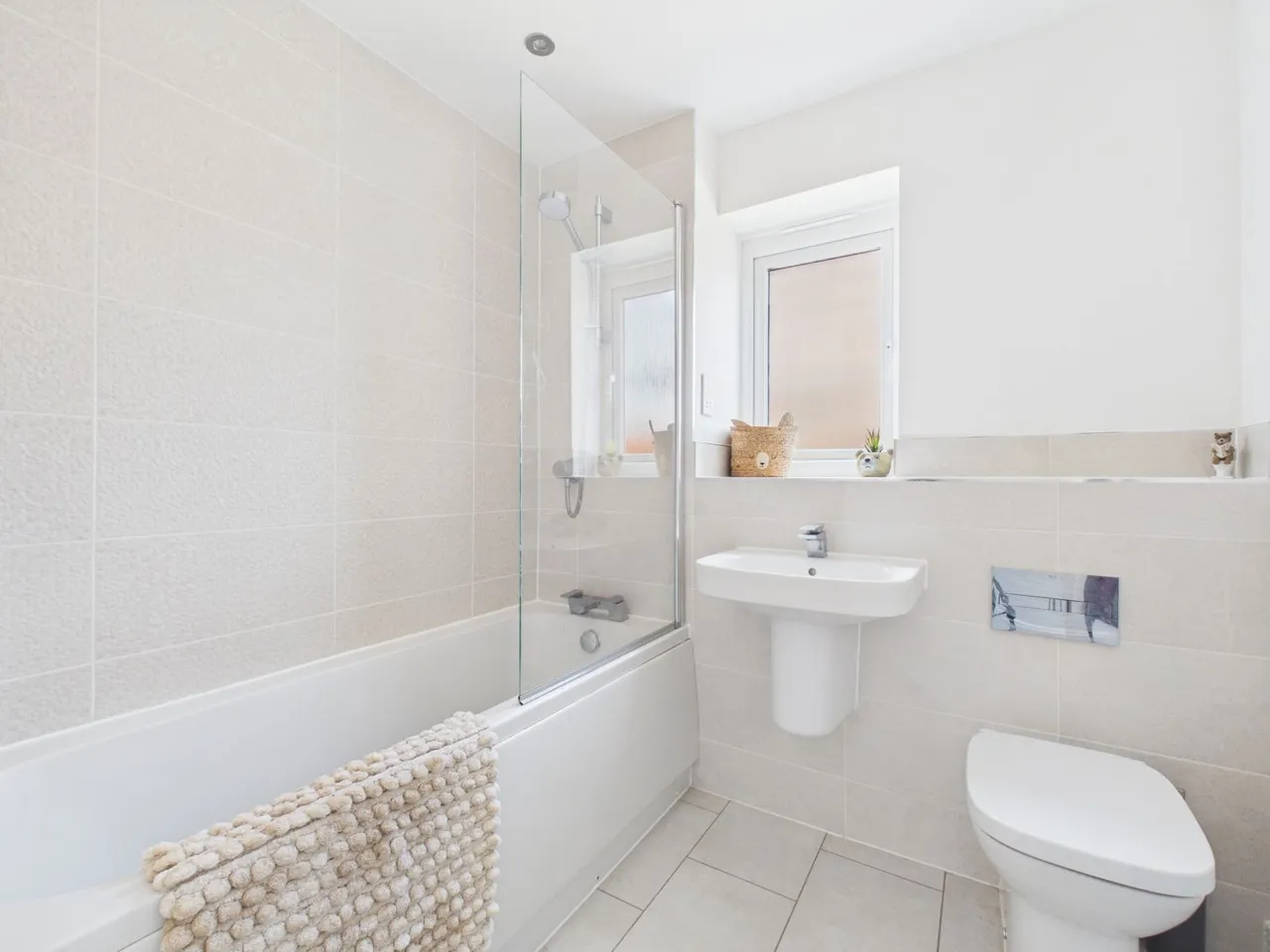 Anderson Road, Sealand, CH5, photo 16