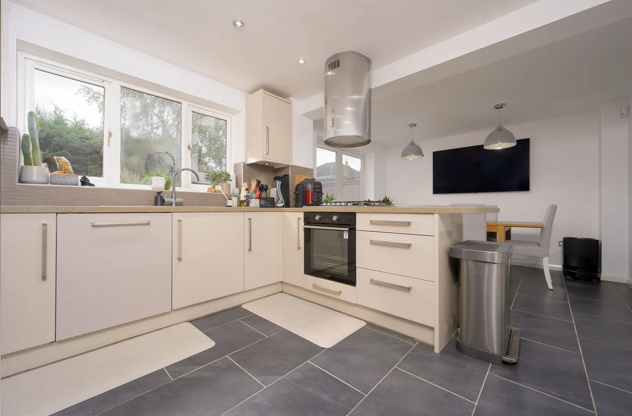 4 bed house for sale, Wilkie Close, Kettering, NN15