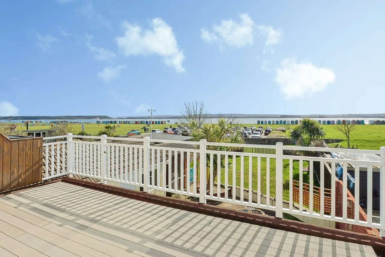 Lulworth Avenue, Poole, BH15, photo 2