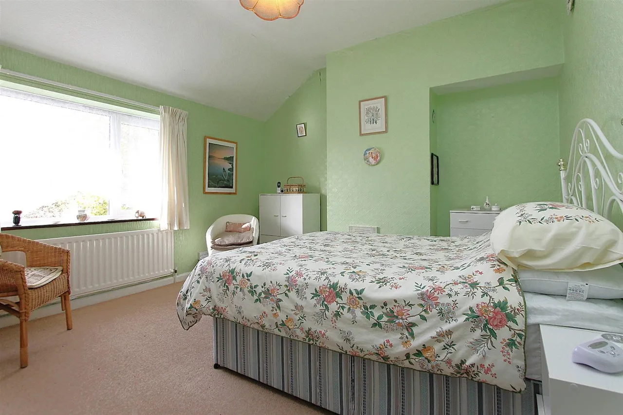 Borough Crescent, Stourbridge, photo 14