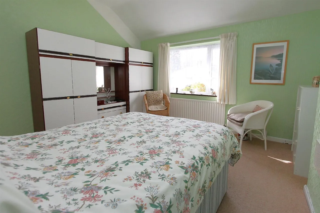 Borough Crescent, Stourbridge, photo 15