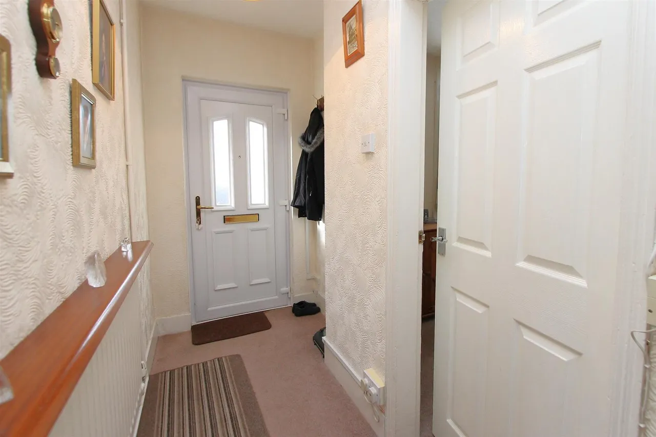 Borough Crescent, Stourbridge, photo 6