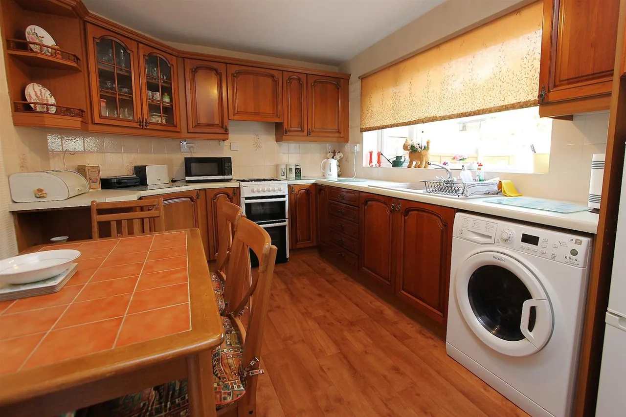 Borough Crescent, Stourbridge, photo 7