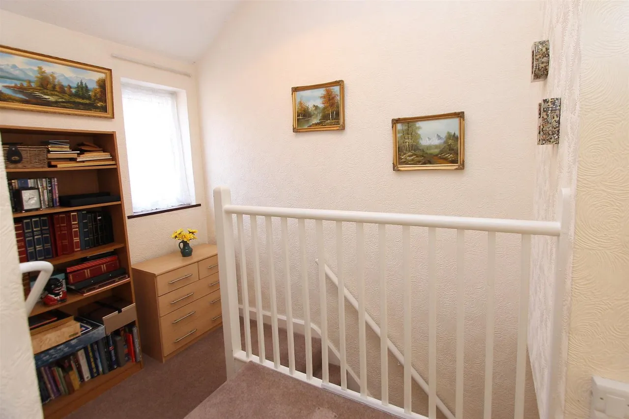 Borough Crescent, Stourbridge, photo 13