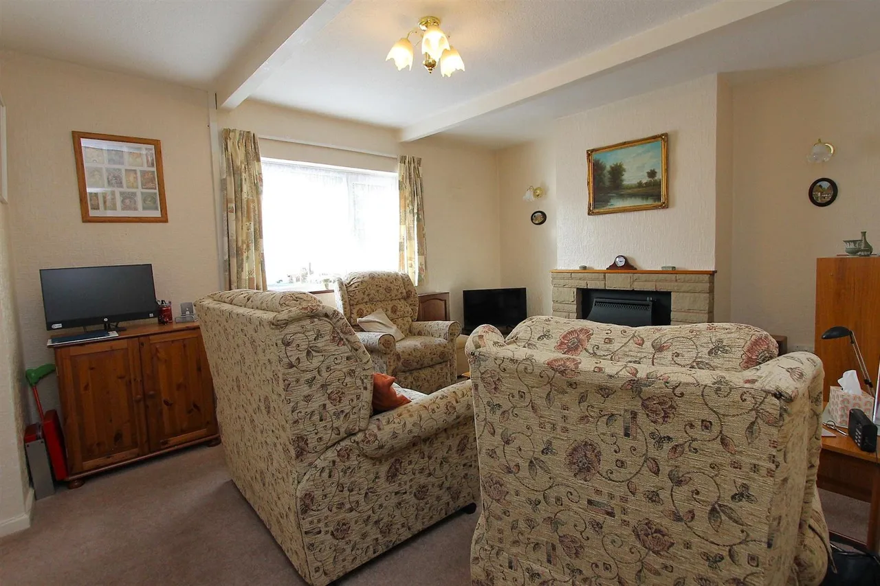 Borough Crescent, Stourbridge, photo 4
