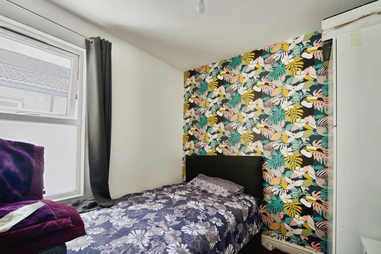 Chingford Road, Walthamstow, E17, photo 6