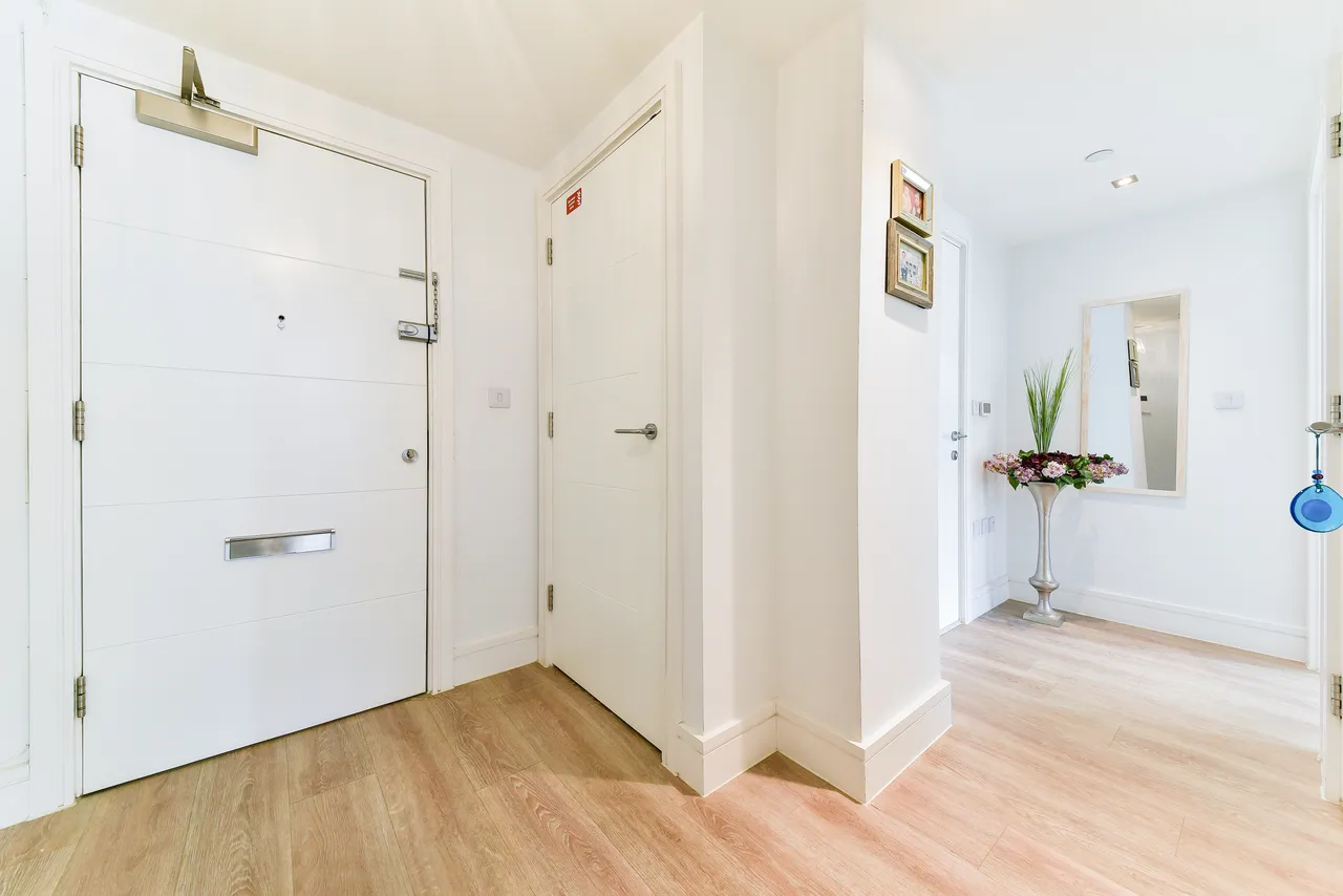 Station Road, Edgware, HA8, photo 9