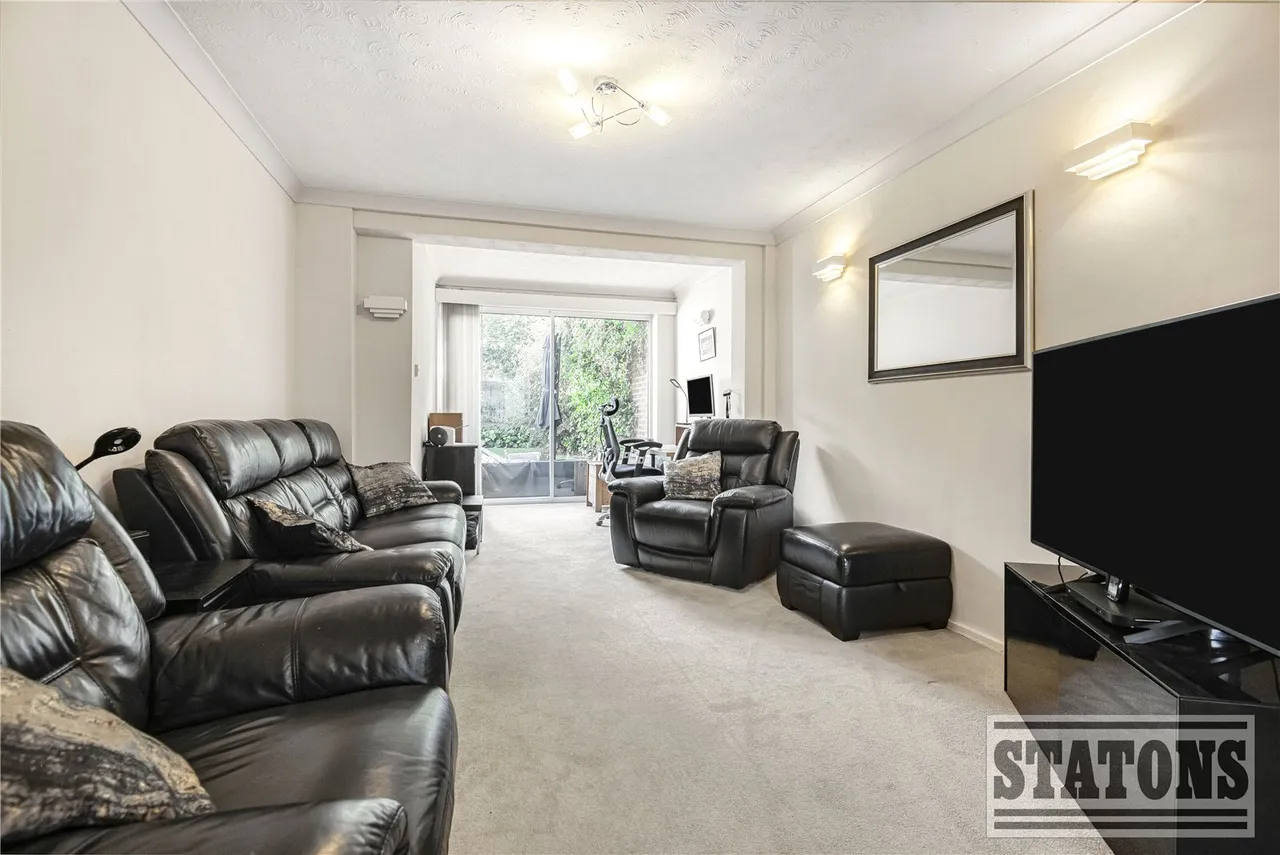South Lodge Drive, London, N14 4XH, photo 5
