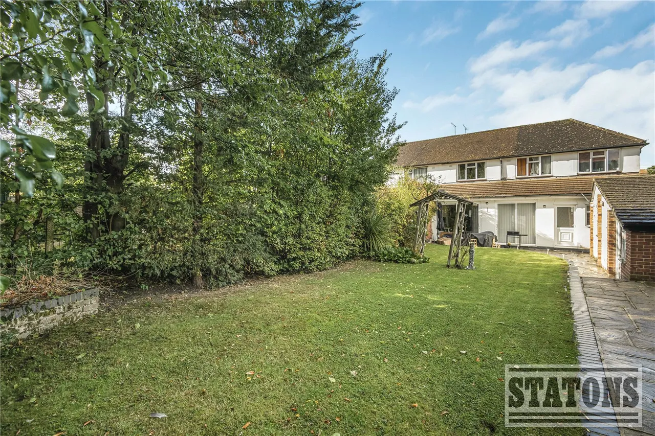 South Lodge Drive, London, N14 4XH, photo 18
