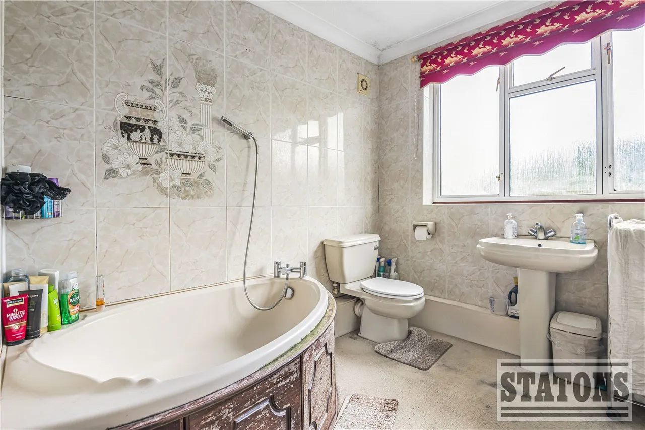 South Lodge Drive, London, N14 4XH, photo 14
