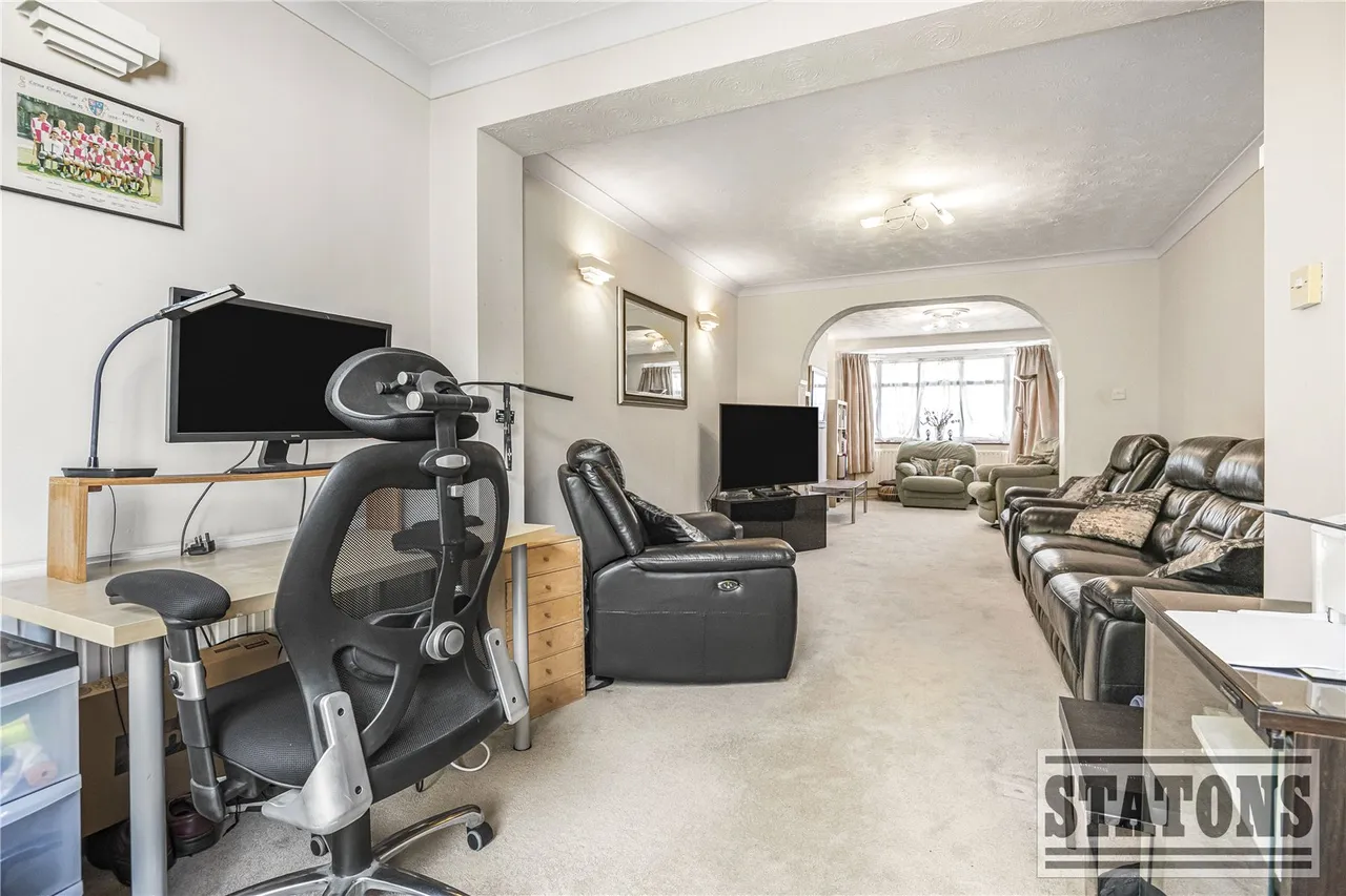 South Lodge Drive, London, N14 4XH, photo 6