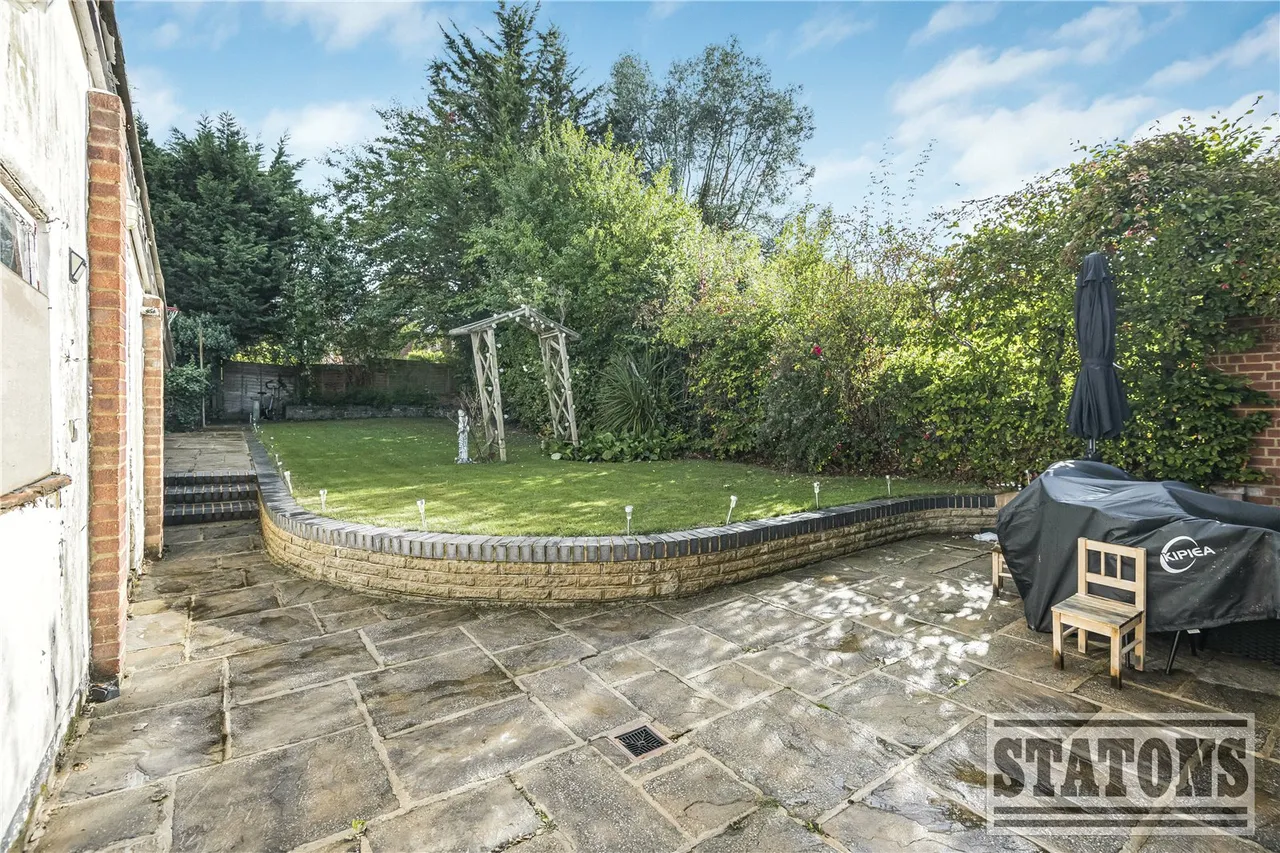 South Lodge Drive, London, N14 4XH, photo 16