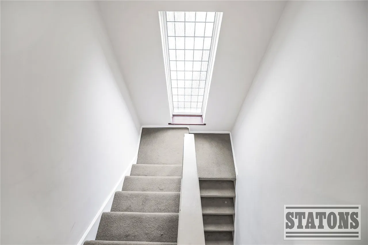 South Lodge Drive, London, N14 4XH, photo 11