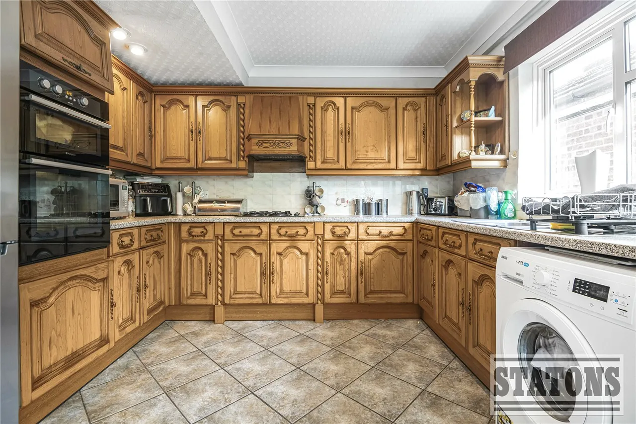 South Lodge Drive, London, N14 4XH, photo 10