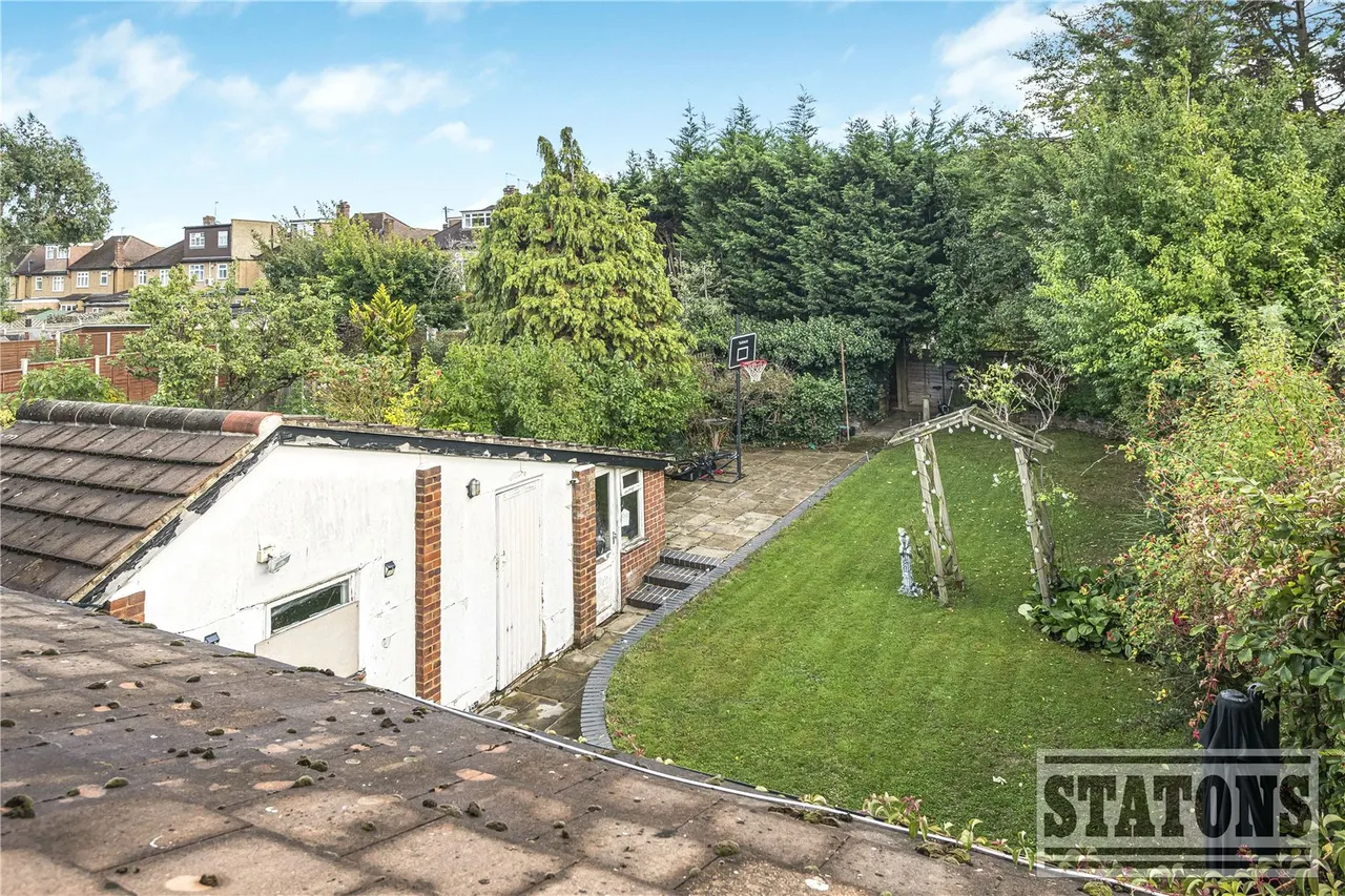 South Lodge Drive, London, N14 4XH, photo 17