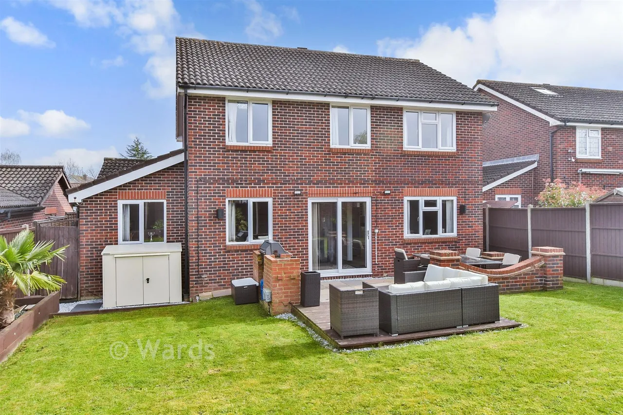 Howells Close, West Kingsdown, TN15, photo 13