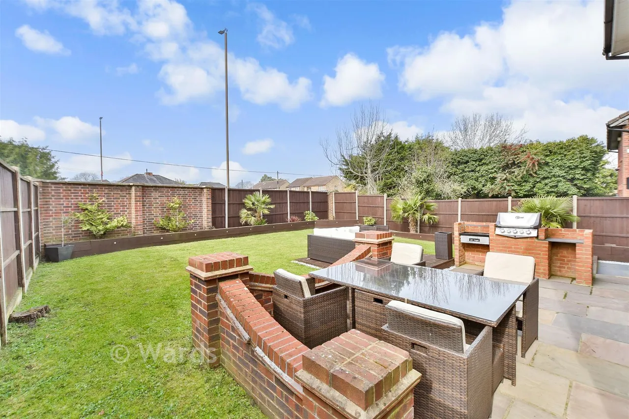 Howells Close, West Kingsdown, TN15, photo 12