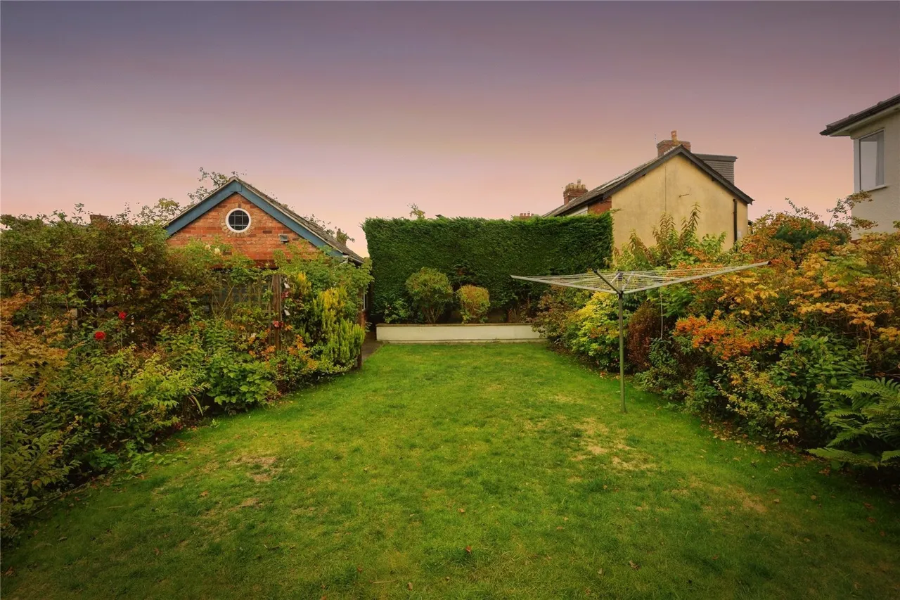 Delaunays Road, Sale, Greater Manchester, M33, photo 6
