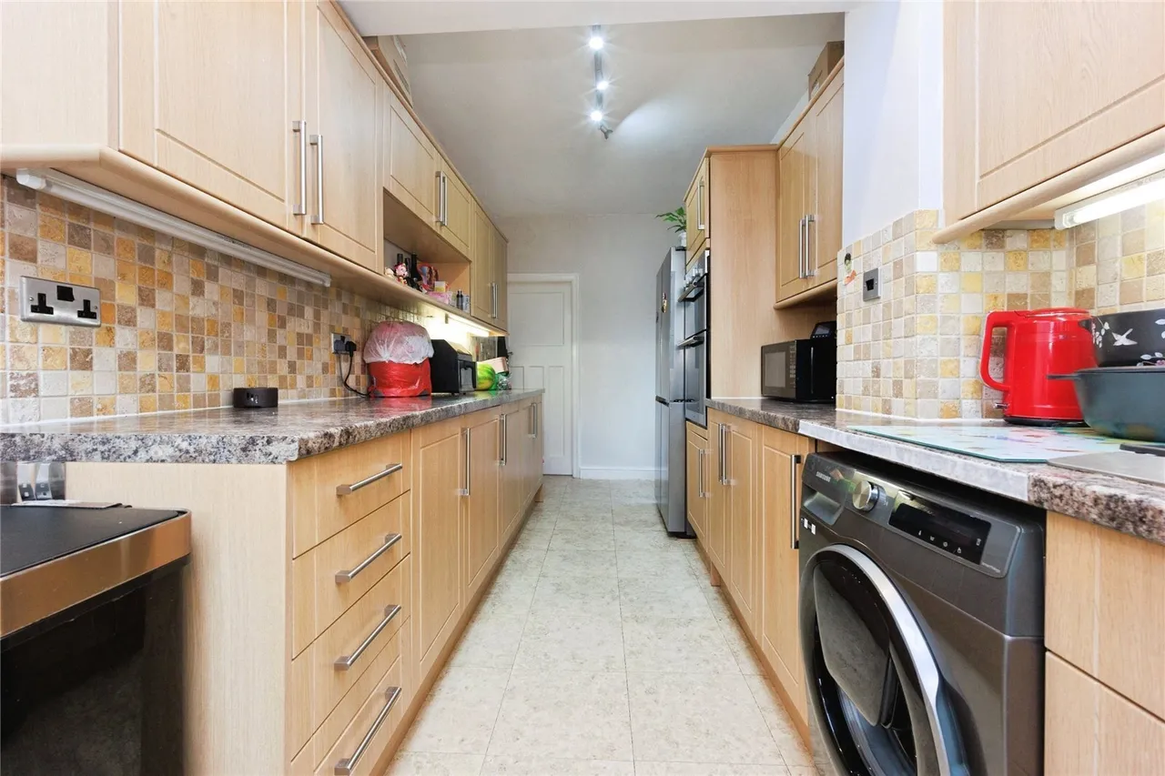 Delaunays Road, Sale, Greater Manchester, M33, photo 5