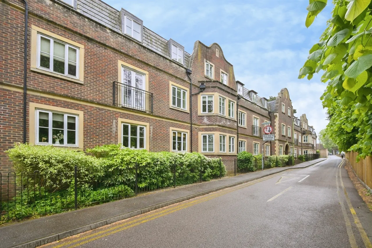 Esdaile Lane, Hoddesdon, photo 2