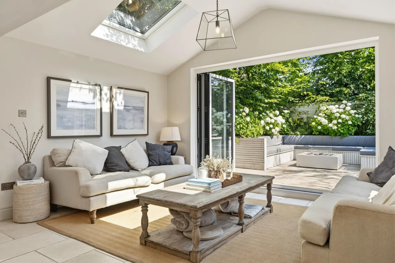 Brynfield Road, Langland, Swansea, SA3, photo 3
