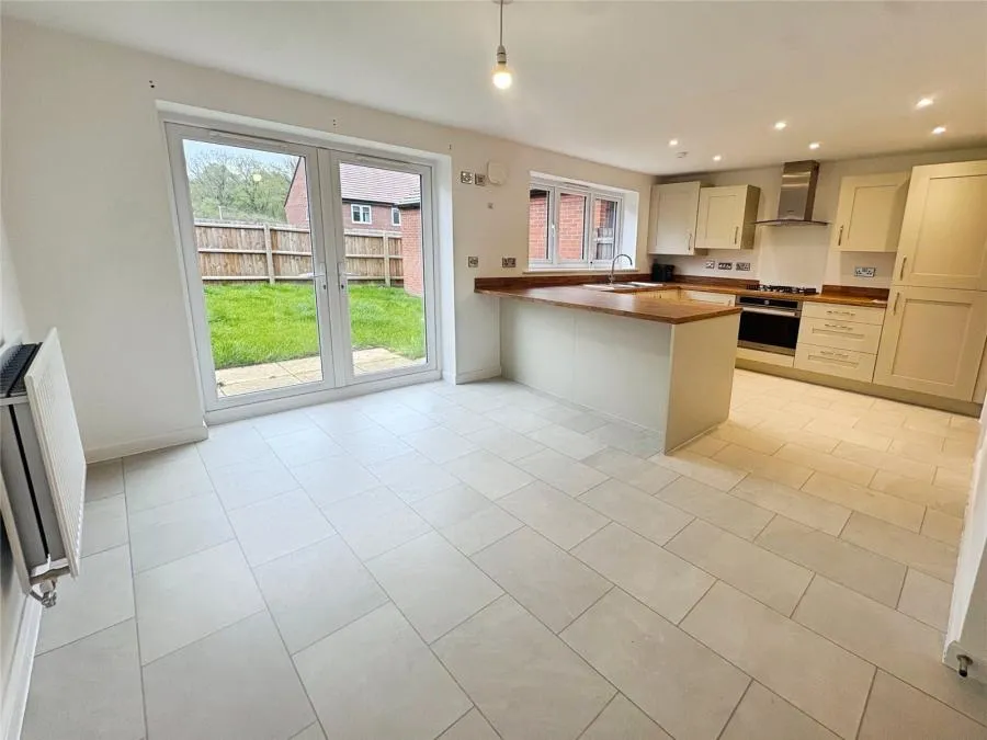 Hickman Way, Kenilworth, CV8, photo 8