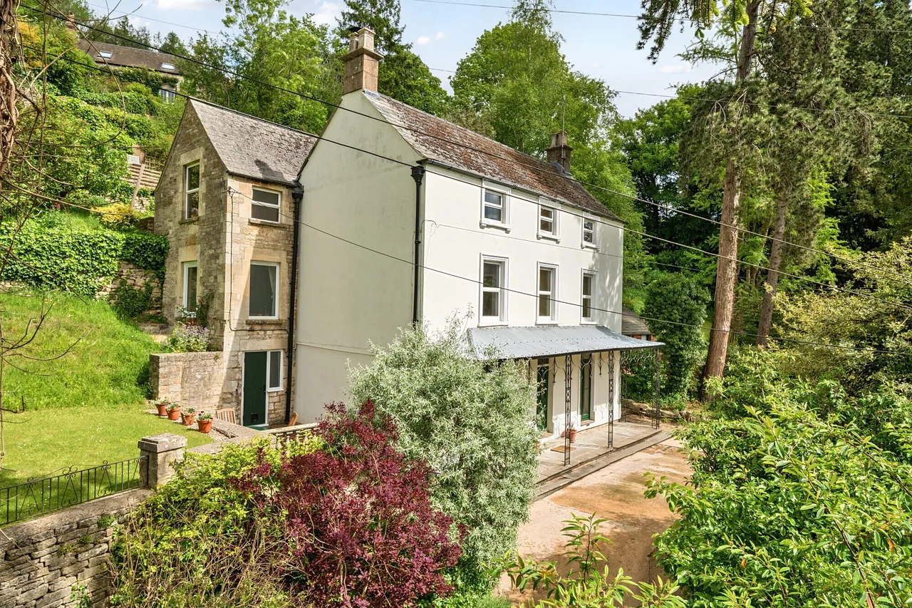 7 bed house for sale — St. Marys, Chalford, GL6