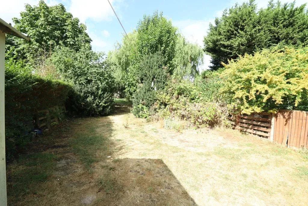 Brooklands Road, Bletchley, Milton Keynes, Buckinghamshire, MK2 2RN, photo 11