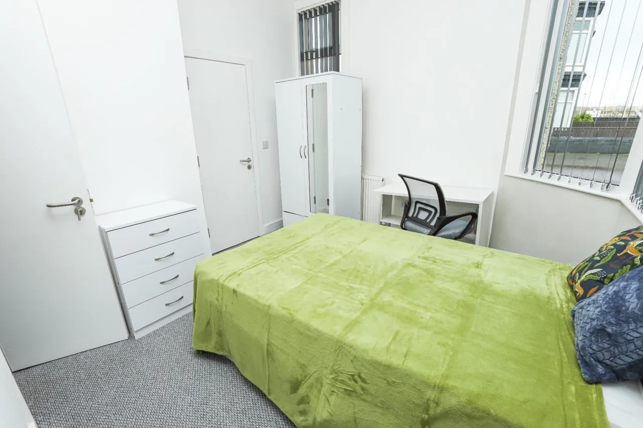 5 bed house to rent — West Terrace, North Ormesby