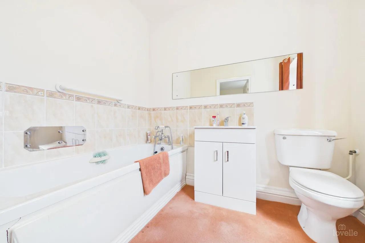 Finchley Close, Barton-Upon-Humber, DN18, photo 14