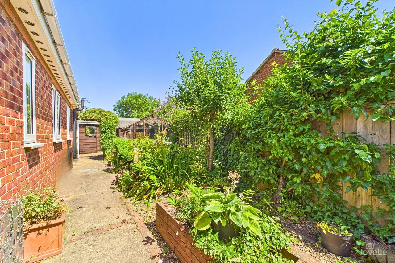 Finchley Close, Barton-Upon-Humber, DN18, photo 19